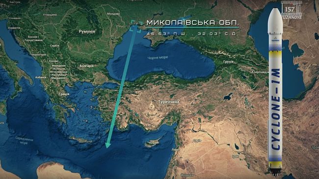 Стоп-кадр видеопрезентации украинского КБ Южное, на котором показана предполагаемая траектория полета ракеты Циклон-1М после запуска с космодрома на берегу Черного моря Стоп-кадр видеопрезентации украинского КБ Южное, на котором показана предполагаемая траектория полета ракеты Циклон-1М после запуска с космодрома на берегу Черного моря