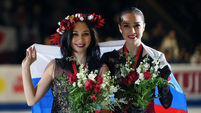 Алина Загитова и Елизавета Туктамышева Алина Загитова и Елизавета Туктамышева
