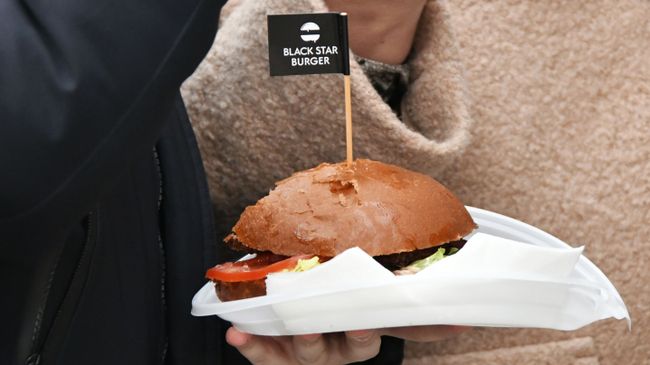 Бургер ресторана Black Star Burger Бургер ресторана Black Star Burger