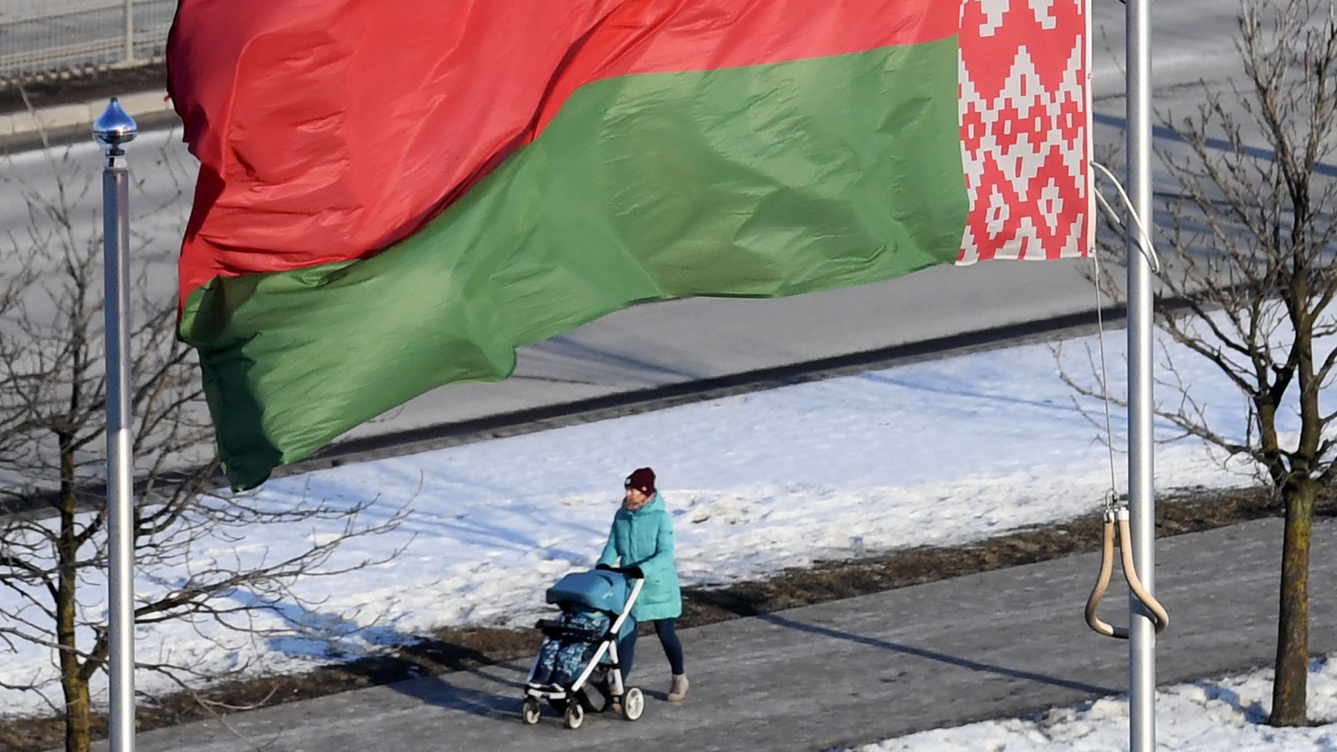 Флаг Белоруссии в Минске Флаг Белоруссии в Минске - РИА Новости, 1920, 27.12.2021