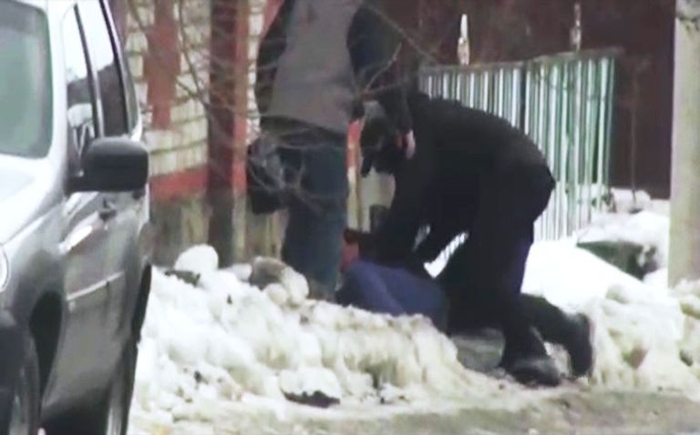 Задержание участника преступной группы, причастной к организации канала сбыта оружия и боеприпасов в Белгородской области Задержание участника преступной группы, причастной к организации канала сбыта оружия и боеприпасов в Белгородской области