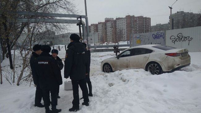 Ситуация на месте стрельбы в Нижнем Новгороде около школы №121 Ситуация на месте стрельбы в Нижнем Новгороде около школы №121