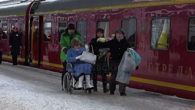 Эдита Пьеха на Московском вокзале в Санкт-Петербурге. 3 марта 2019 Эдита Пьеха на Московском вокзале в Санкт-Петербурге. 3 марта 2019