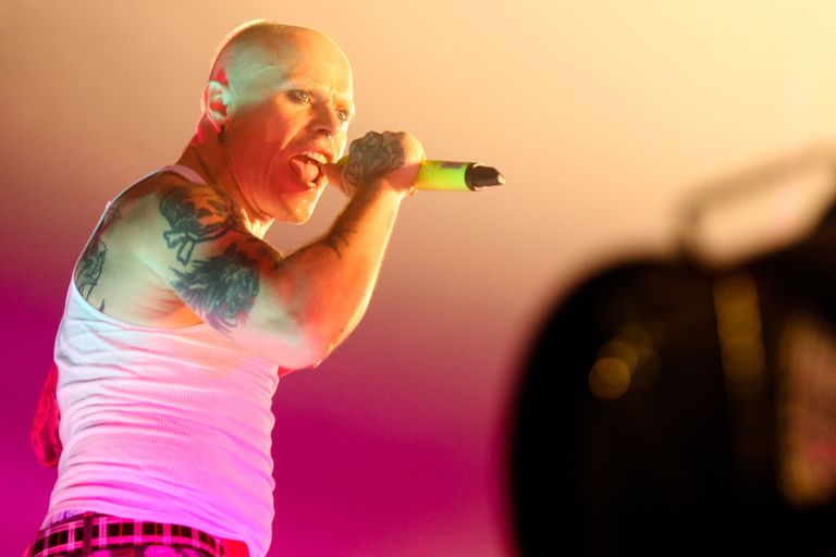 Участник группы The Prodigy, танцор, вокалист Кейт Флинт Участник группы The Prodigy, танцор, вокалист Кейт Флинт