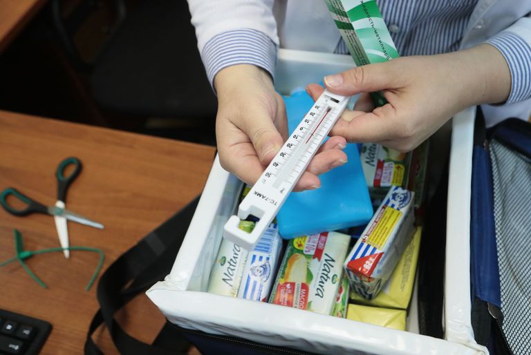 Прием продукции, отобранной для тестирования и исследования в лаборатории Роспотребнадзора Прием продукции, отобранной для тестирования и исследования в лаборатории Роспотребнадзора