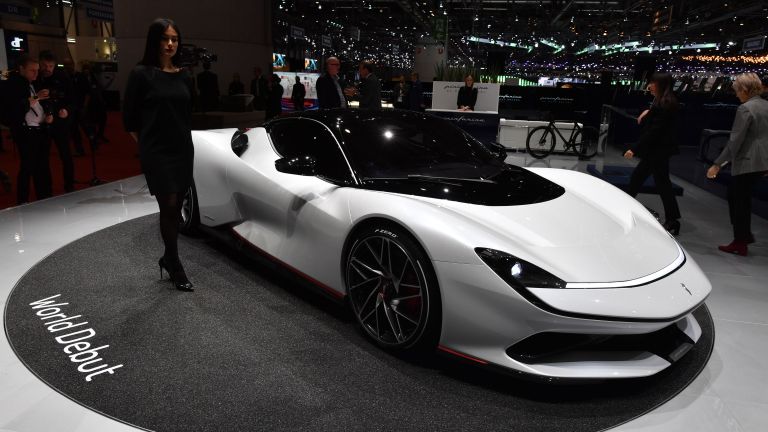 Гиперкар Pininfarina Battista на Международном Женевском автосалоне 2019 Гиперкар Pininfarina Battista на Международном Женевском автосалоне 2019