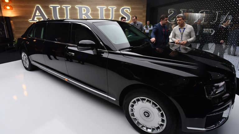Автомобиль Aurus на Женевском автосалоне Автомобиль Aurus на Женевском автосалоне
