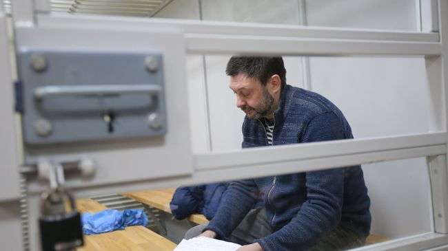Руководитель портала РИА Новости Украина Кирилл Вышинский в Херсонском апелляционном суде. 6 марта 2019 Руководитель портала РИА Новости Украина Кирилл Вышинский в Херсонском апелляционном суде. 6 марта 2019