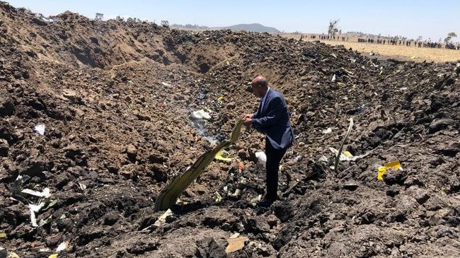 На месте крушения самолета Ethiopian Airlines. 10 марта 2019 На месте крушения самолета Ethiopian Airlines. 10 марта 2019