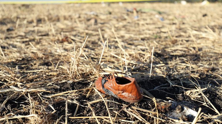 На месте крушения самолета в Эфиопии На месте крушения самолета в Эфиопии