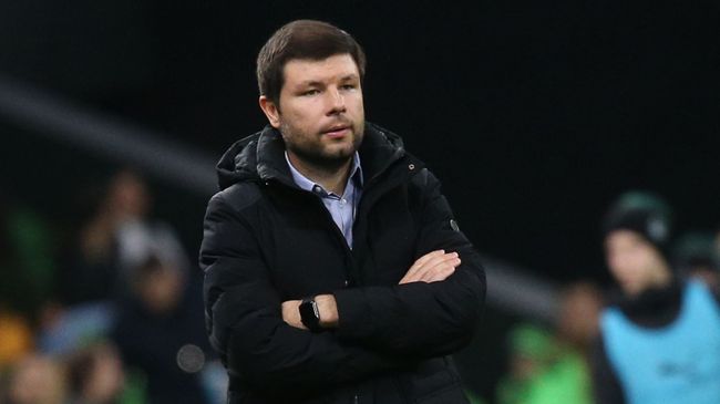 Старший тренер ФК Краснодар Мурад Мусаев Старший тренер ФК Краснодар Мурад Мусаев