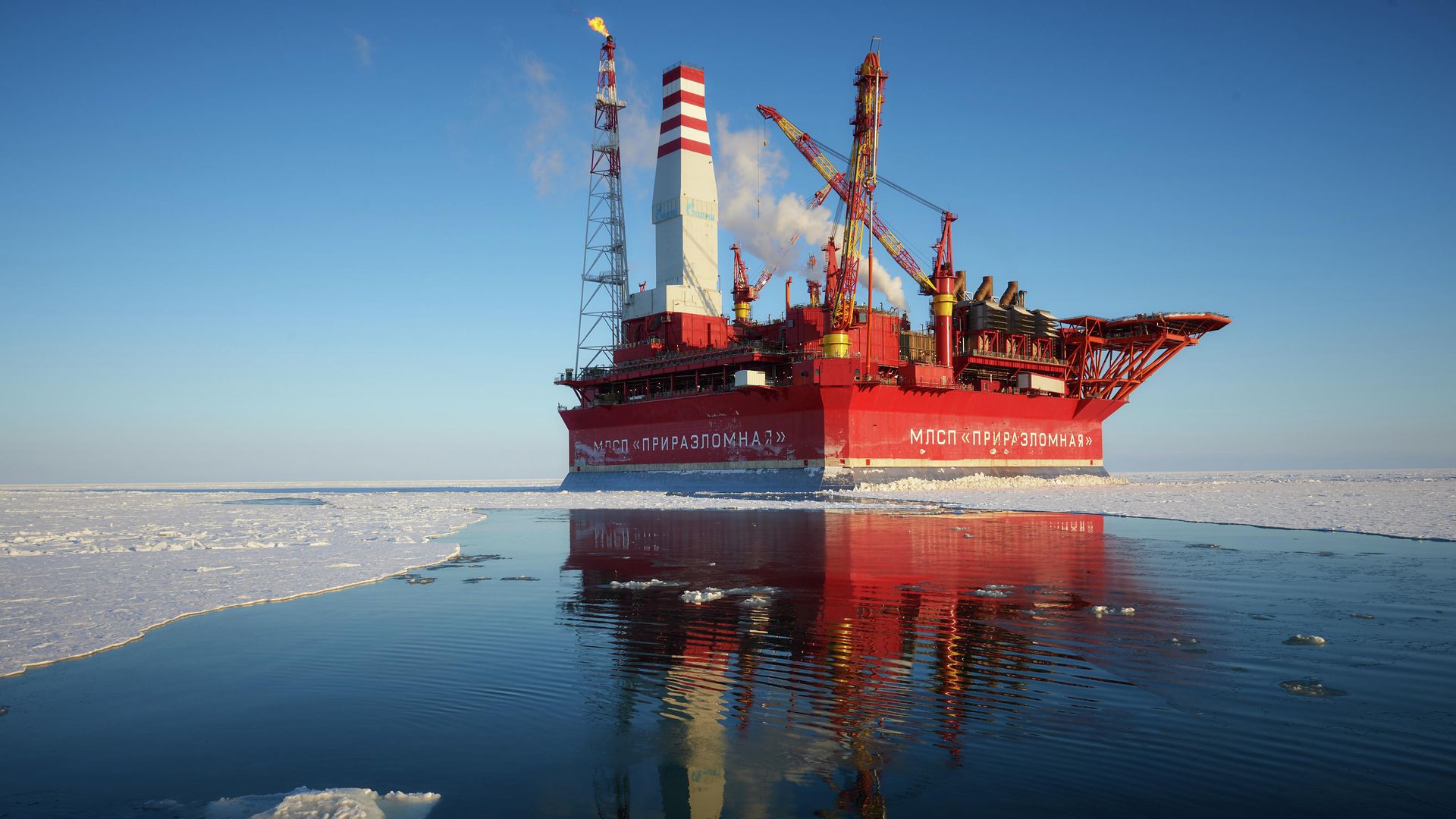 Морская нефтедобывающая платформа Приразломная Морская нефтедобывающая платформа Приразломная - РИА Новости, 1920, 14.04.2020
