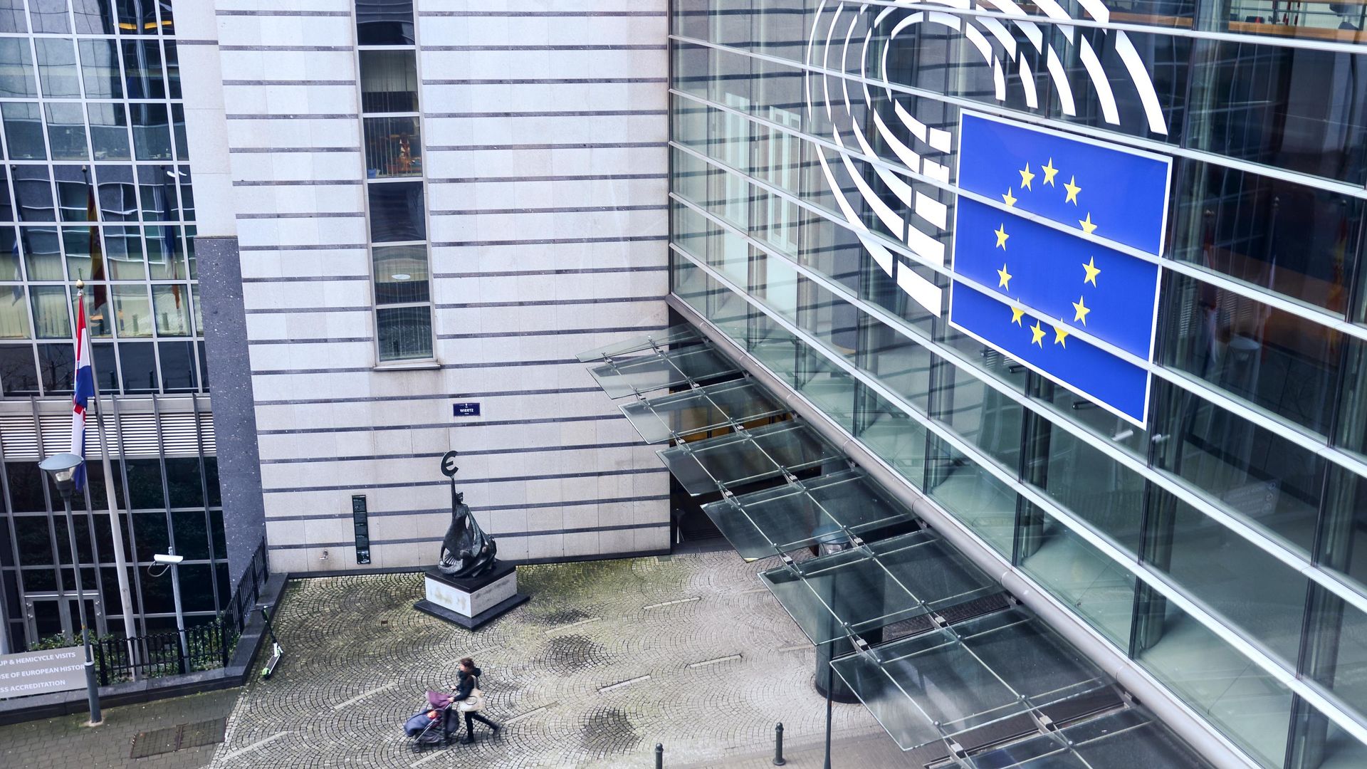 Здание Европарламента в Брюсселе Здание Европарламента в Брюсселе - РИА Новости, 1920, 12.12.2022