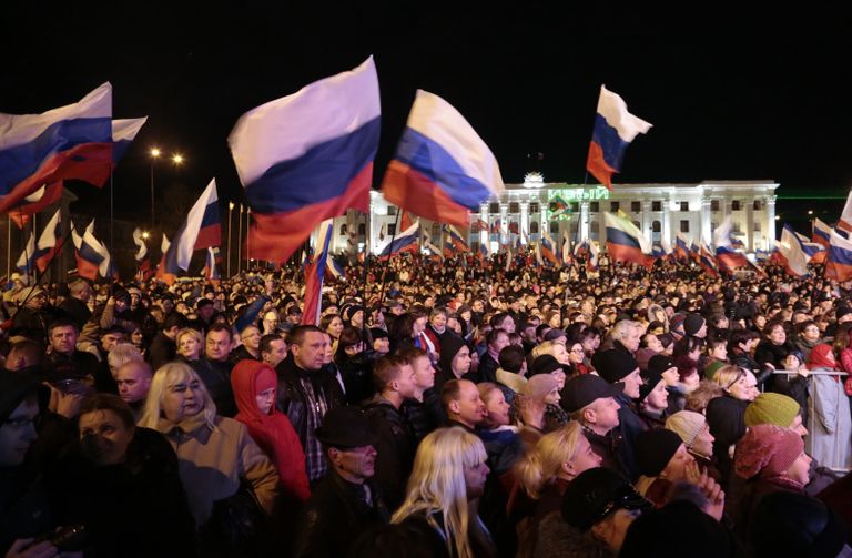 Жители Симферополя на концерте Крым-Весна
