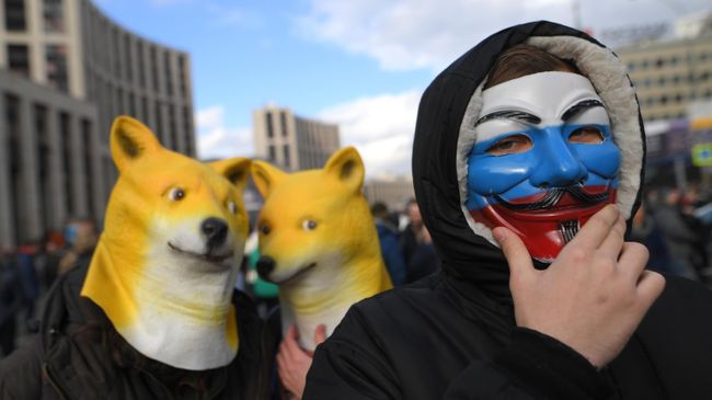 Участники согласованного митинга против регулирования интернет-отрасли. 10 марта 2019 Участники согласованного митинга против регулирования интернет-отрасли. 10 марта 2019