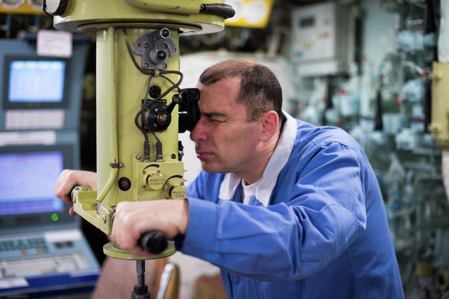 Командир подводного крейсера Юрий Долгорукий капитан первого ранга Сергей Морозов