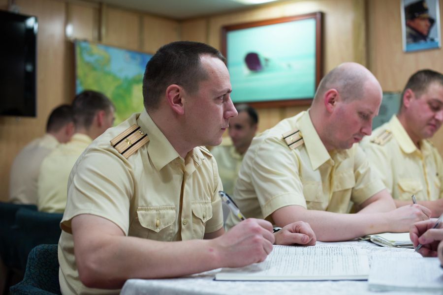 Кают-компания подводного крейсера Юрий Долгорукий