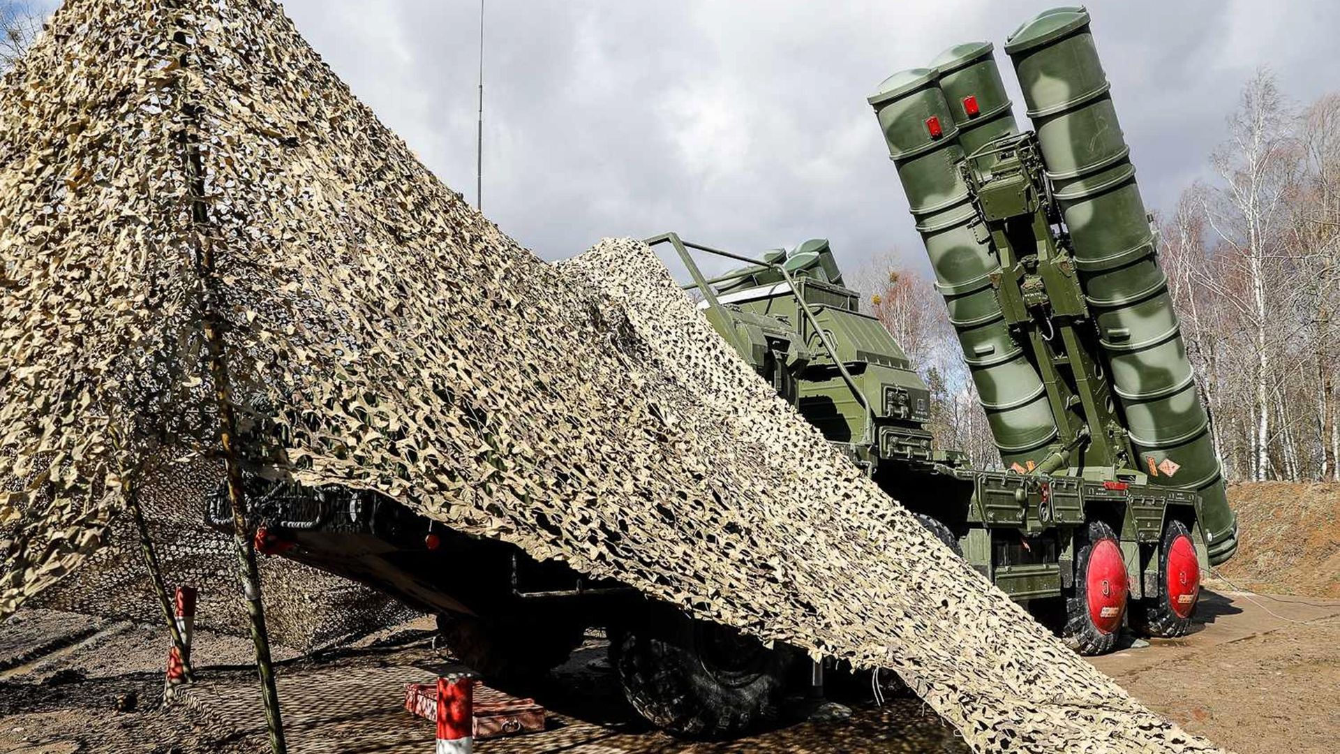 Боевые расчеты зенитных ракетных систем С-400 Триумф в Калининградской области Боевые расчеты зенитных ракетных систем С-400 Триумф в Калининградской области - РИА Новости, 1920, 09.08.2025