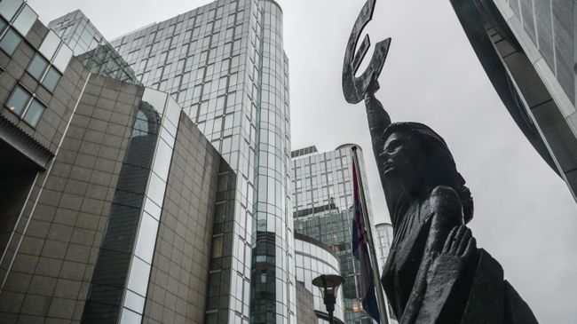 Здание Европейского парламента в Брюсселе Здание Европейского парламента в Брюсселе