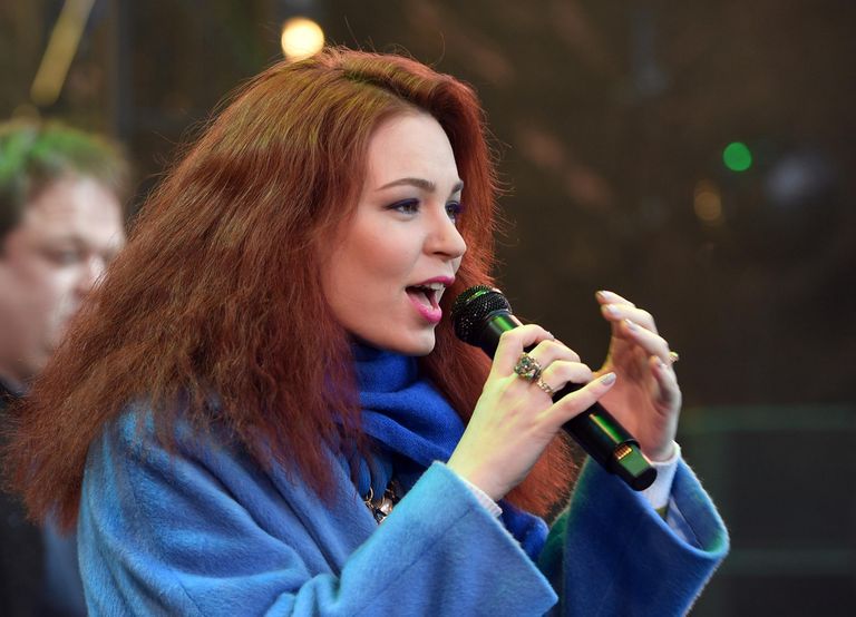 Джазовая певица Полина Орбах выступает на Koktebel Jazz Party фестиваля Крымская весна Джазовая певица Полина Орбах выступает на Koktebel Jazz Party фестиваля Крымская весна