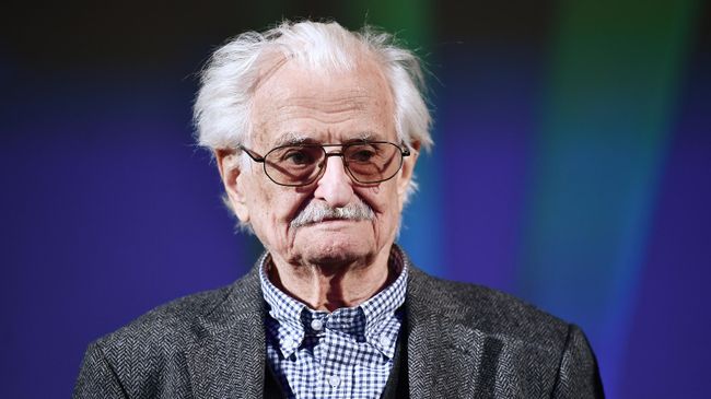 Режиссер Марлен Хуциев Режиссер Марлен Хуциев