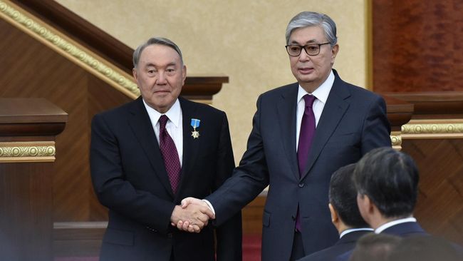 Нурсултан Назарбаев и Касым-Жомарт Токаев на совместном заседании палат парламента Казахстана. 20 марта 2019 Нурсултан Назарбаев и Касым-Жомарт Токаев на совместном заседании палат парламента Казахстана. 20 марта 2019