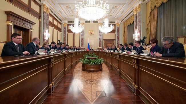 21 марта 2019. Председатель правительства РФ Дмитрий Медведев проводит заседание правительства РФ. 21 марта 2019 21 марта 2019. Председатель правительства РФ Дмитрий Медведев проводит заседание правительства РФ. 21 марта 2019