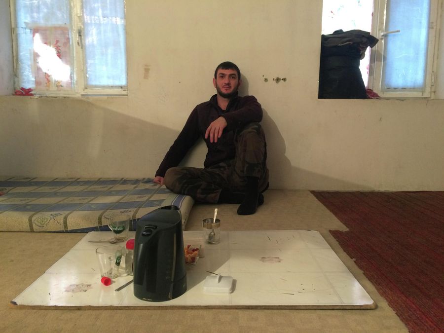 Газимагомед Халимбеков сложил оружие и теперь живет мирной жизнью Газимагомед Халимбеков сложил оружие и теперь живет мирной жизнью
