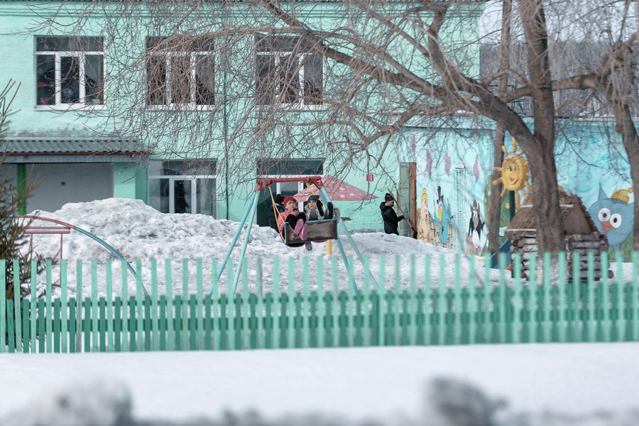 Детская площадка в поселке Трещевский Детская площадка в поселке Трещевский