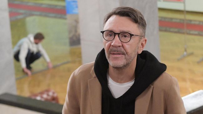 Лидер музыкальной группы Ленинград Сергей Шнуров Лидер музыкальной группы Ленинград Сергей Шнуров