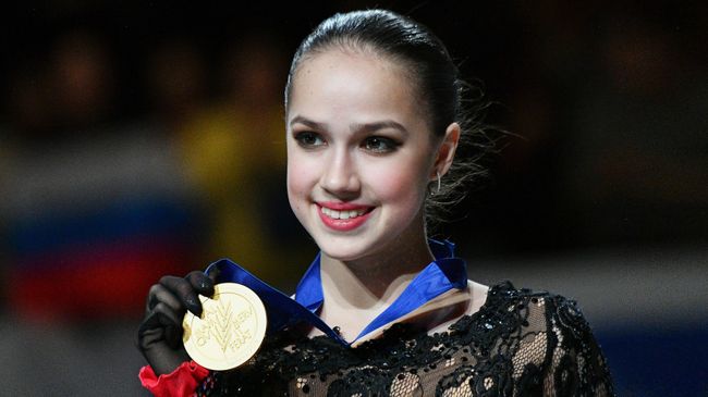 Алина Загитова (Россия), завоевавшая золотую медаль в женском одиночном катании на чемпионате мира по фигурному катанию в Сайтаме Алина Загитова (Россия), завоевавшая золотую медаль в женском одиночном катании на чемпионате мира по фигурному катанию в Сайтаме