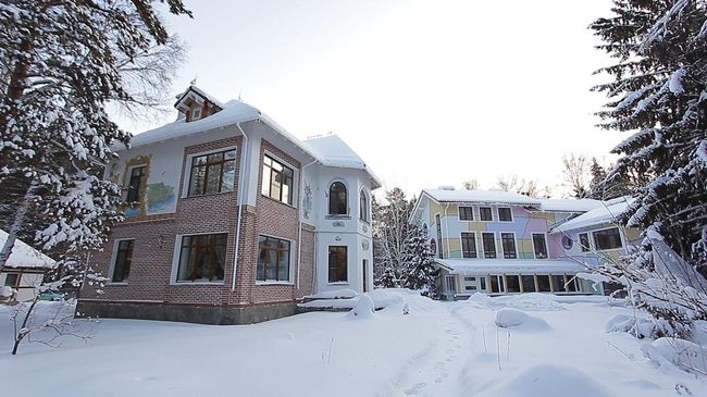 Во дворе хосписа Во дворе хосписа