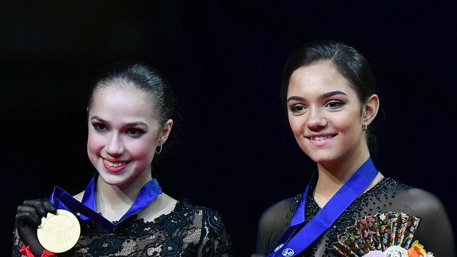 Алина Загитова и Евгения Медведева