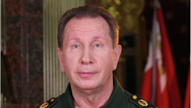 Директор Федеральной службы войск национальной гвардии РФ — главнокомандующий войсками национальной гвардии РФ Виктор Золотов
