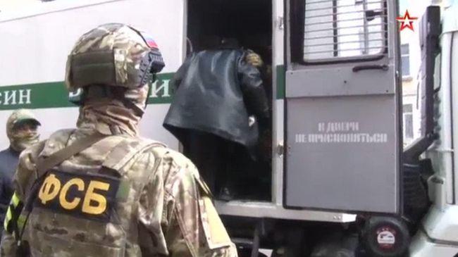 Видео задержания участников Хизб ут-Тахрир* в Крыму Видео задержания участников Хизб ут-Тахрир* в Крыму