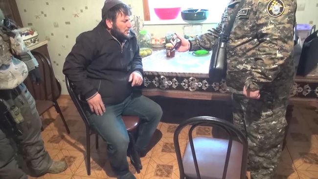 Кадры задержания члена бандгруппы Вагабова, причастной к теракту в метро в 2010 году Кадры задержания члена бандгруппы Вагабова, причастной к теракту в метро в 2010 году