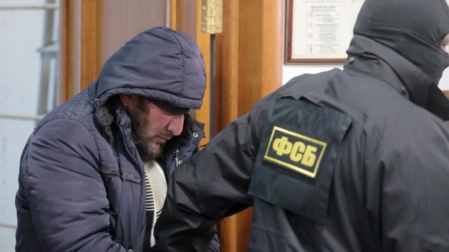 Член бандгруппы Магомедали Вагабова, причастной к терактам в московском метро, Магомед Нуров перед началом заседания суда города Москвы. 28 марта 2019 Член бандгруппы Магомедали Вагабова, причастной к терактам в московском метро, Магомед Нуров перед началом заседания суда города Москвы. 28 марта 2019