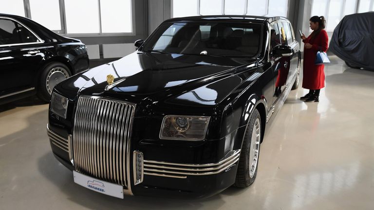 Автомобиль Aurus в Государственном научном центре РФ ФГУП НАМИ в рамках проекта Открой#Моспром в Москве Автомобиль Aurus в Государственном научном центре РФ ФГУП НАМИ в рамках проекта Открой#Моспром в Москве