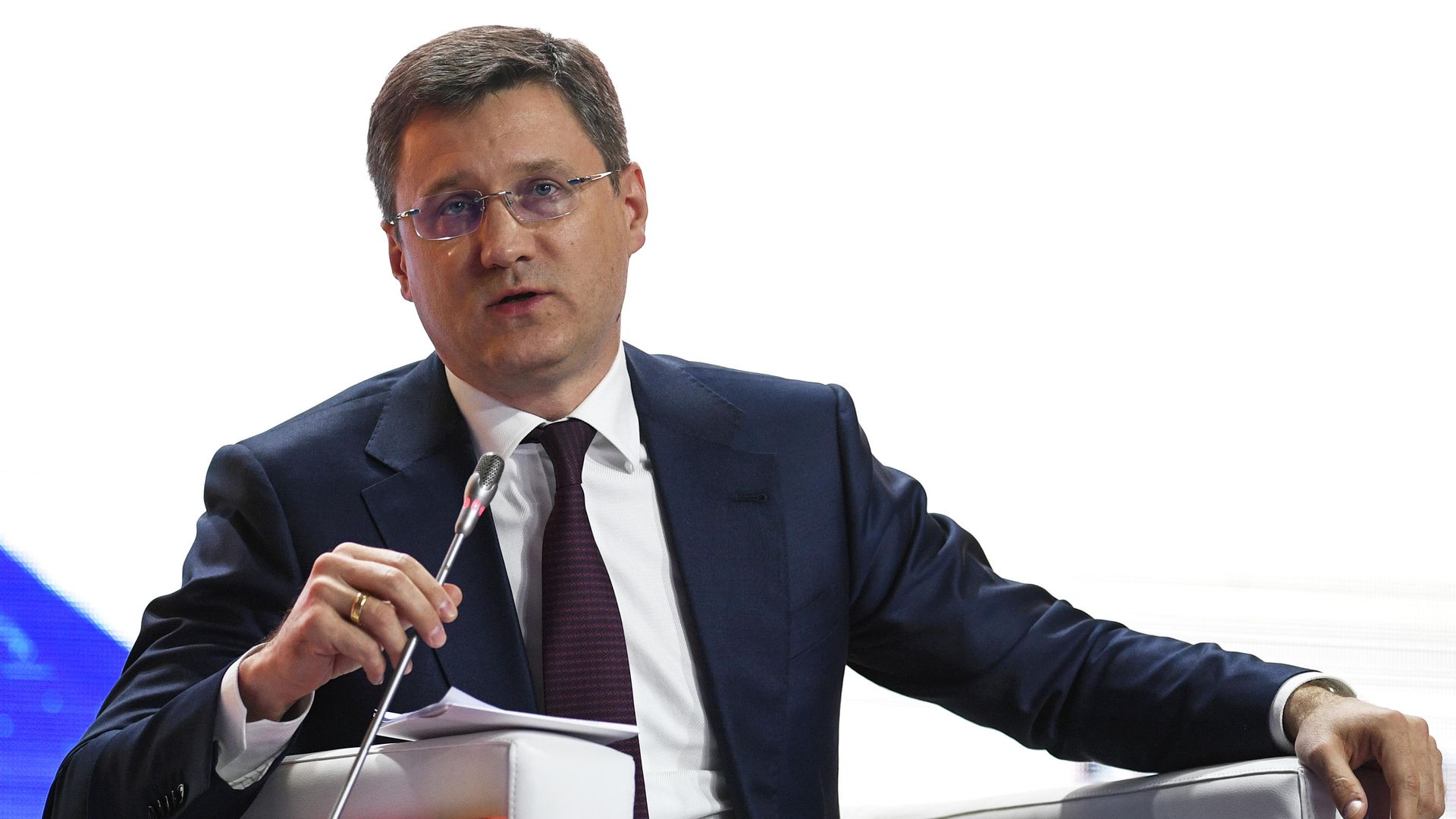 Министр энергетики РФ Александр Новак на Красноярском экономическом форуме 2019 Министр энергетики РФ Александр Новак на Красноярском экономическом форуме 2019 - РИА Новости, 1920, 03.09.2020