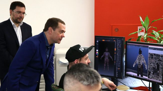 Премьер-министр РФ Д. Медведев посетил офис компании Mail.ru Group Премьер-министр РФ Д. Медведев посетил офис компании Mail.ru Group