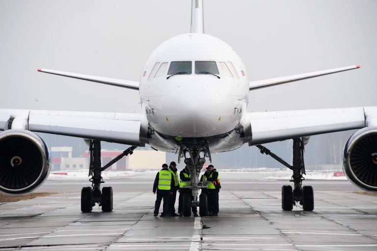 Передача в эксплуатацию самолета Ту-204-300 Сергей Королев Передача в эксплуатацию самолета Ту-204-300 Сергей Королев