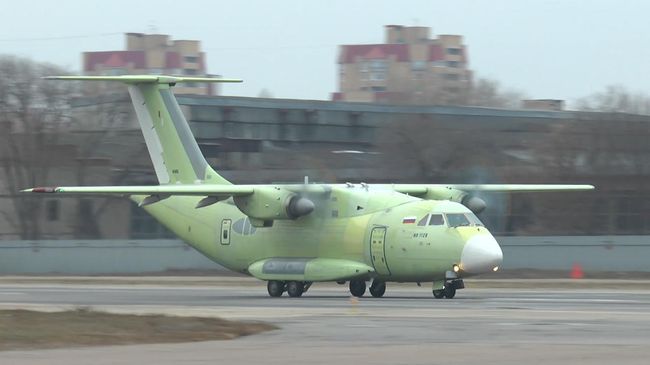 Видео первого полета нового военно-транспортного самолета Ил-112В Видео первого полета нового военно-транспортного самолета Ил-112В