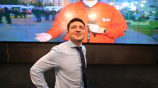 Кандидат в президенты Украины, актер Владимир Зеленский в своем избирательном штабе в Киеве Кандидат в президенты Украины, актер Владимир Зеленский в своем избирательном штабе в Киеве
