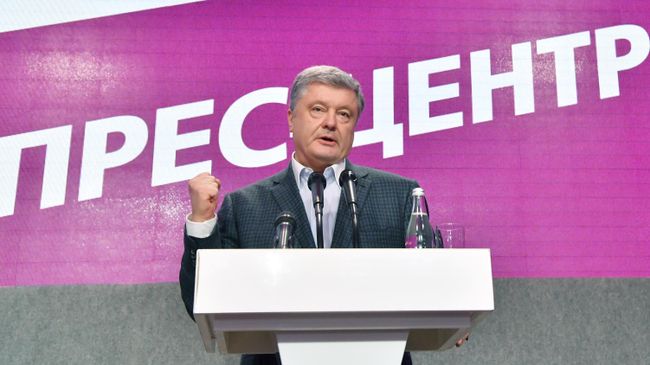 Действующий президент Украины Петр Порошенко в своем предвыборном штабе в Киеве Действующий президент Украины Петр Порошенко в своем предвыборном штабе в Киеве