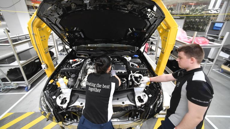 Открытие завода по производству легковых автомобилей Mercedes Открытие завода по производству легковых автомобилей Mercedes