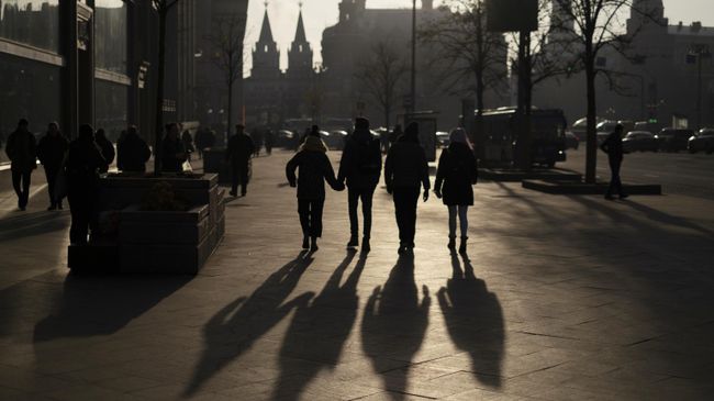 Прохожие в Москве Прохожие в Москве