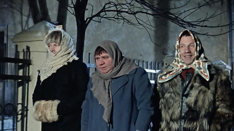Кадр из фильма Джентельмены удачи(1971) Кадр из фильма Джентельмены удачи(1971)