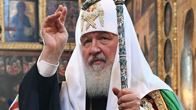 Патриарх Московский и всея Руси Кирилл во время Божественной литургии в праздник Благовещения Пресвятой Богородицы в Благовещенском соборе Московского Кремля Патриарх Московский и всея Руси Кирилл во время Божественной литургии в праздник Благовещения Пресвятой Богородицы в Благовещенском соборе Московского Кремля