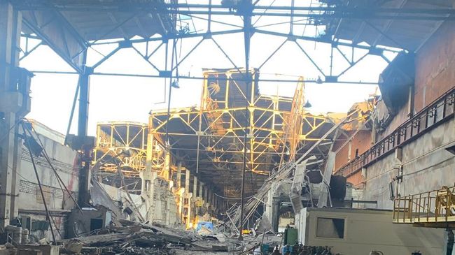 Обрушение кровли на заводе в Дзержинске Обрушение кровли на заводе в Дзержинске