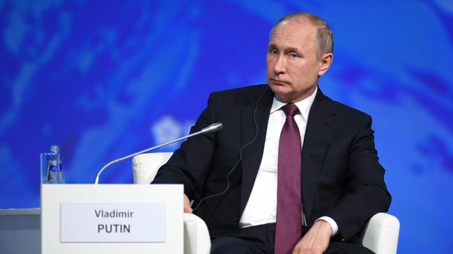 Президент РФ Владимир Путин на пленарном заседании V Международного арктического форума Арктика – территория диалога. 9 апреля 2019 Президент РФ Владимир Путин на пленарном заседании V Международного арктического форума Арктика – территория диалога. 9 апреля 2019